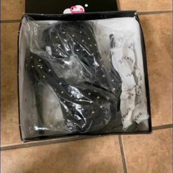 ‼️Brand New Ladies High Heels‼️ - Picture 3 of 4